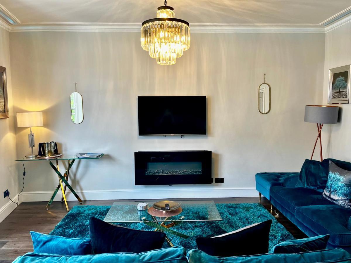 The Mews Boutique Deluxe Apartments, Sleep 2-6 People , Central Location, Free Parking Windermere Exterior foto