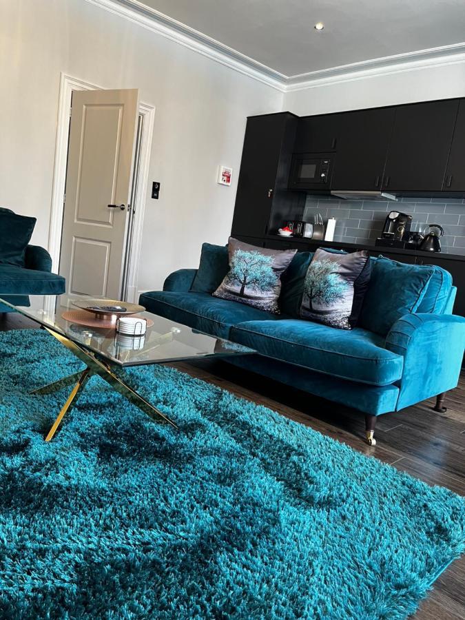 The Mews Boutique Deluxe Apartments, Sleep 2-6 People , Central Location, Free Parking Windermere Exterior foto
